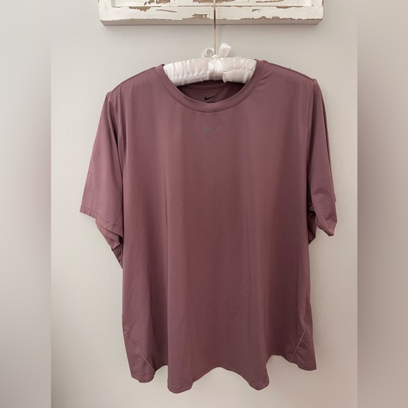 Nike One Training Dri-Fit T-Shirt In Smokey Mauve Size 1X - Picture 2 of 15